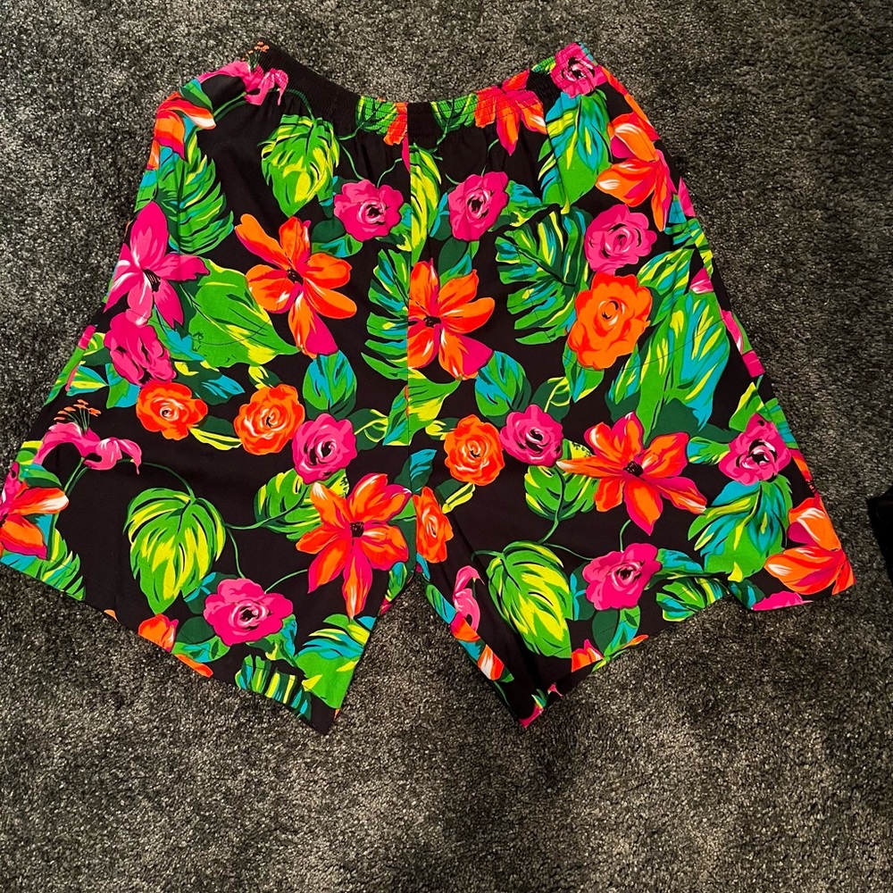LVintage Teddi floral shorts SizeXL